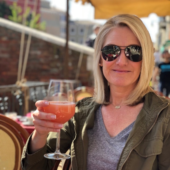 Meet your Posher, Dawn - Picture 1 of 1